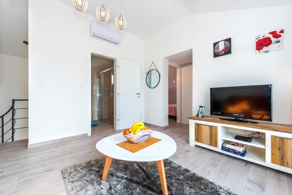 Apartment Marita Zaboric Exterior photo