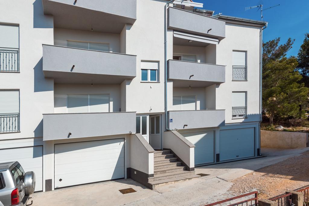Apartment Marita Zaboric Exterior photo